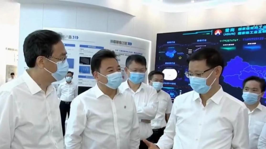 江苏省委副书记、省长许昆林考察太阳城科技
